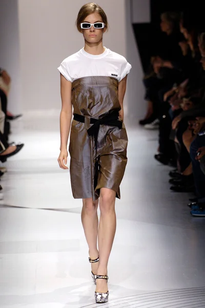 Look 7